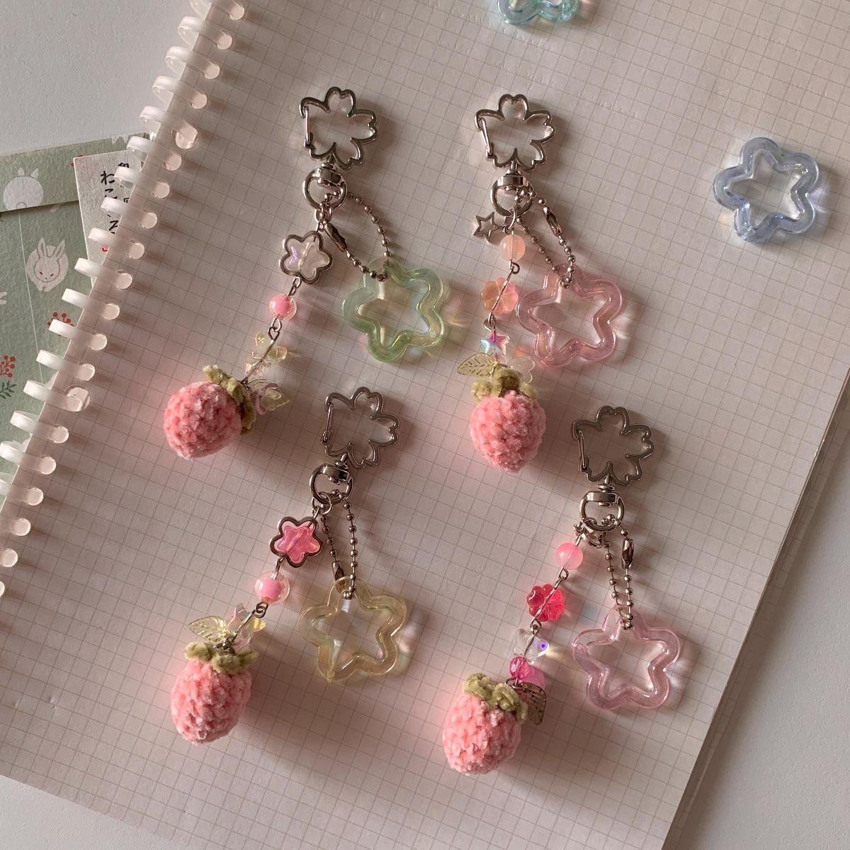 Gantungan Kunci Strawberry Cute